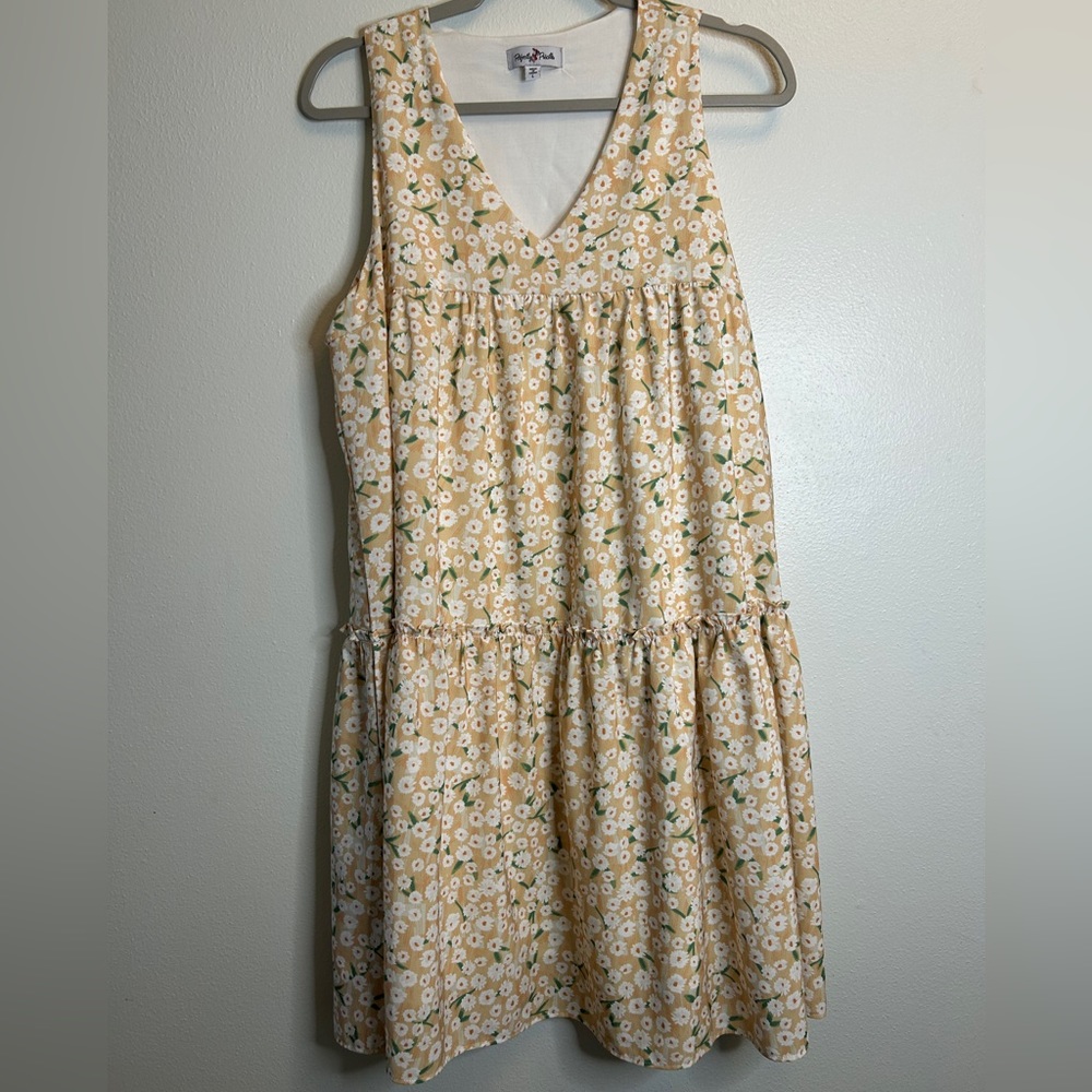 Fully Lined Floral Size Large Sundress ☀️